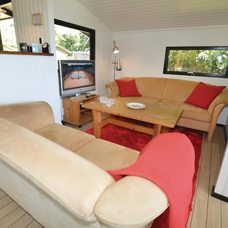 Nyaraló Three-bedroom Holiday In *